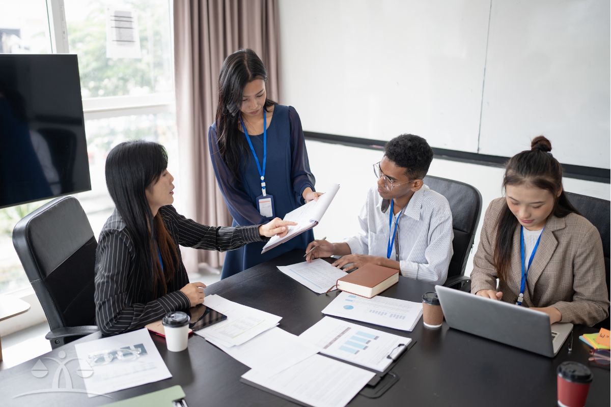 ELHR – EMPLOYMENT LAWYERS & HR CONSULTANTS Improving your chances of winning by far by tipping the scales of justice for you!